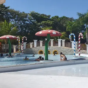 https://lacq-diroma2-c-2-banheiros-e-cozinha.caldasnovashotels.com